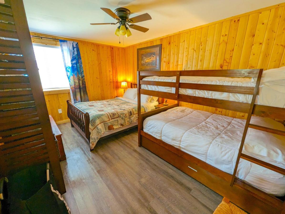 Yellowstone'S Treasure Cabins Gardiner Exterior photo