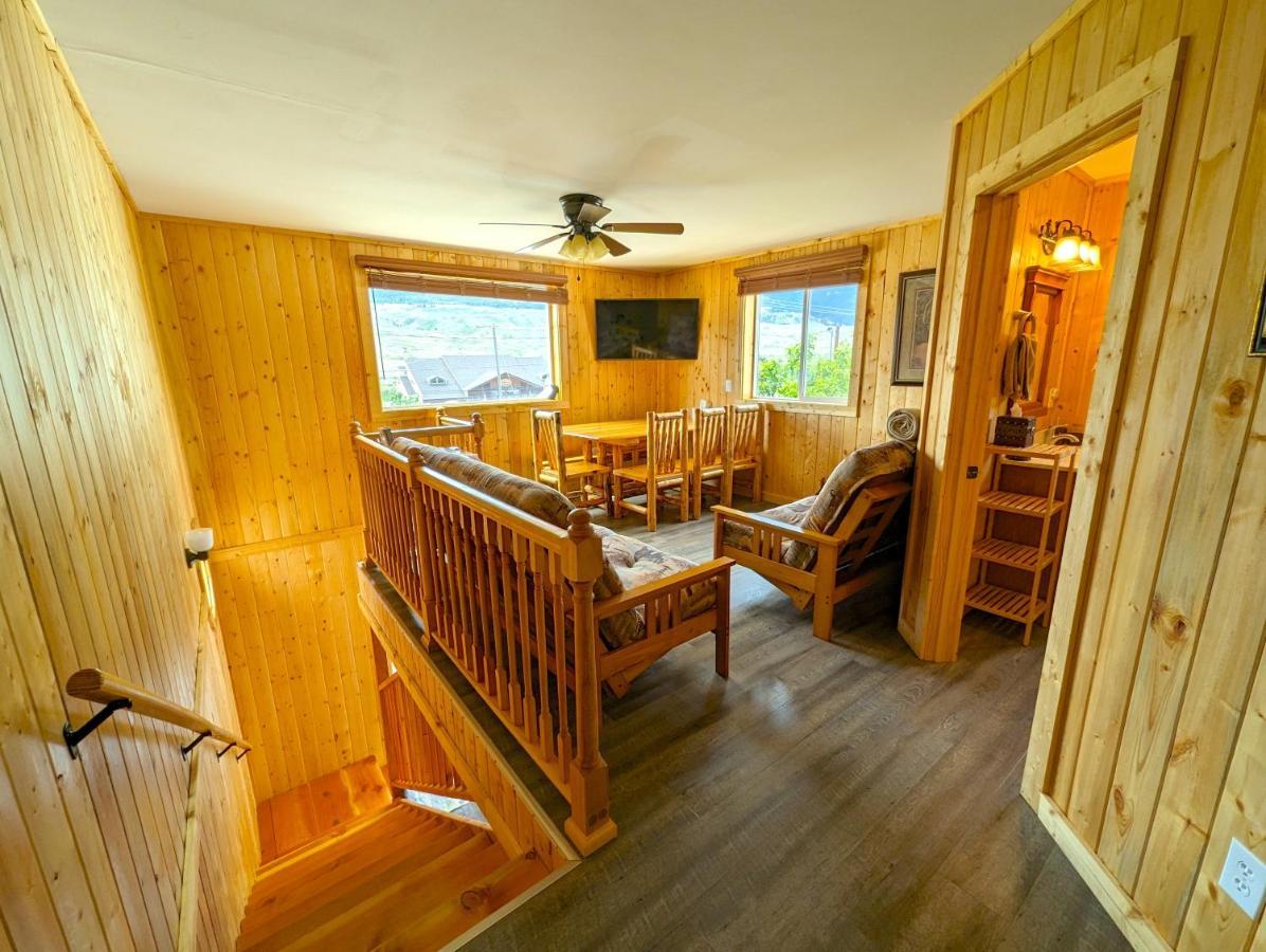 Yellowstone'S Treasure Cabins Gardiner Exterior photo