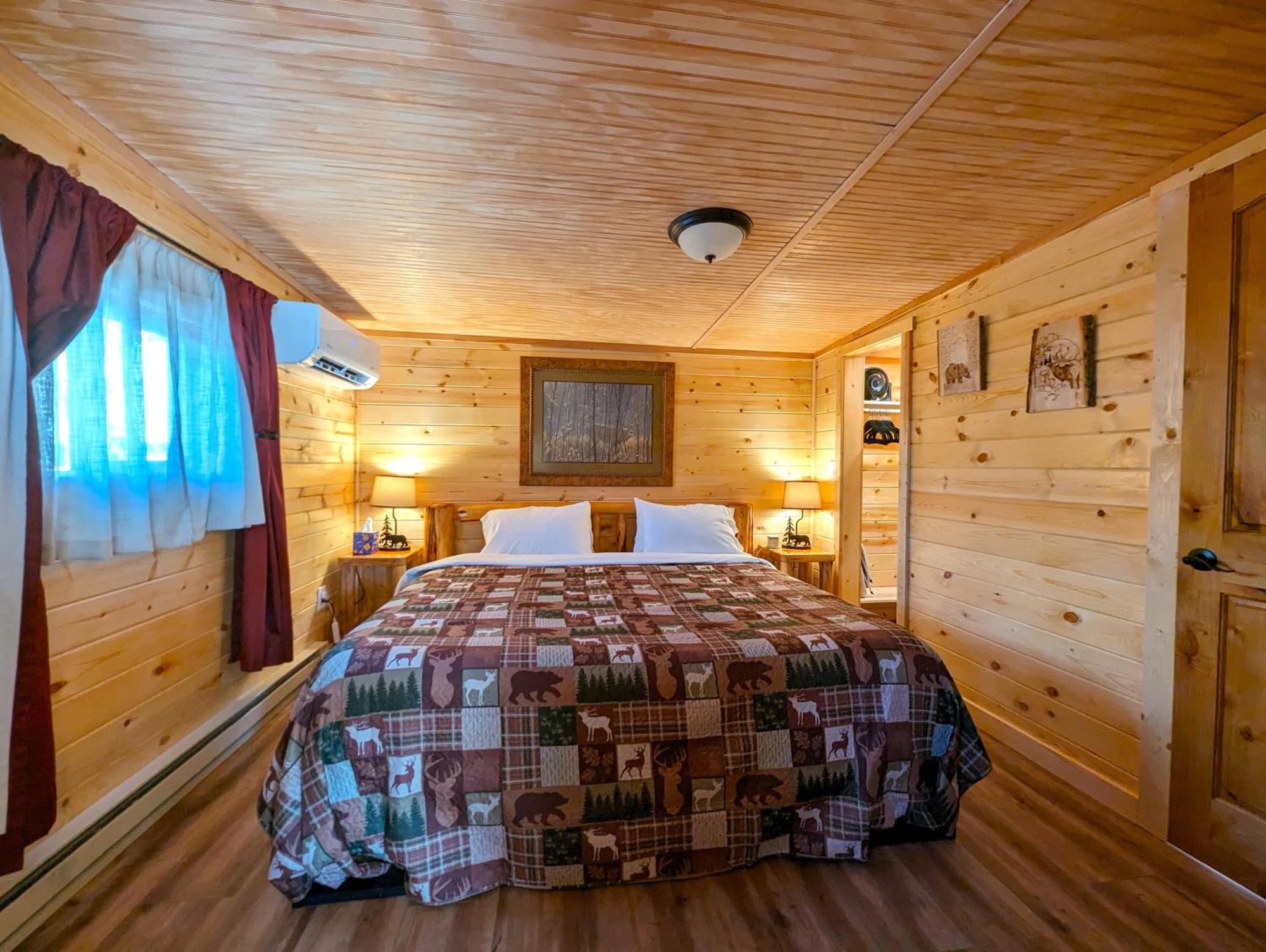 Yellowstone'S Treasure Cabins Gardiner Exterior photo