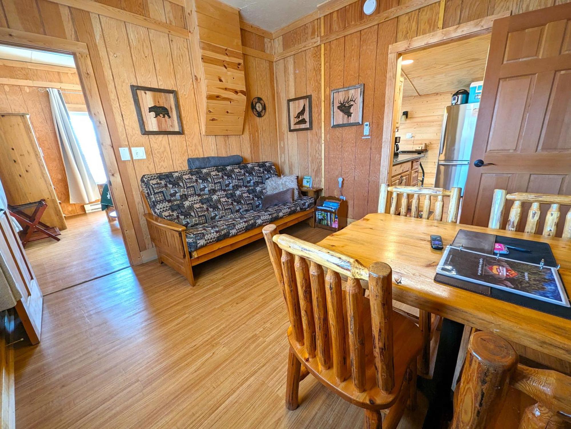 Yellowstone'S Treasure Cabins Gardiner Exterior photo